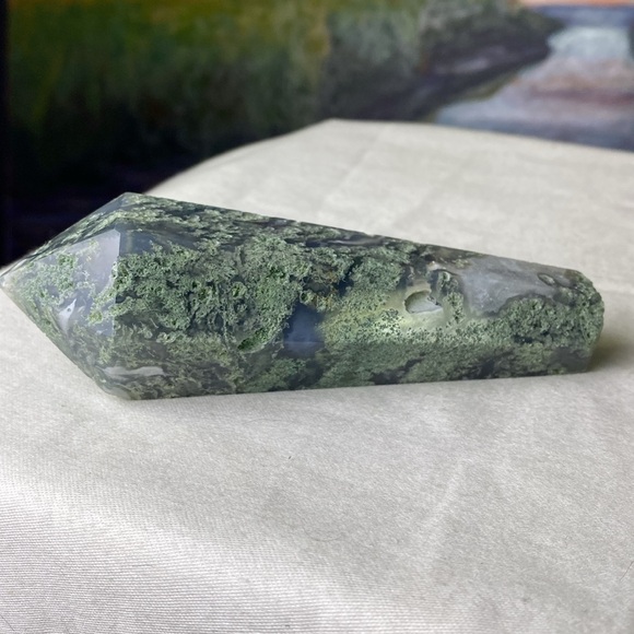 Moss Agate Wand with Druzy - Picture 3 of 6